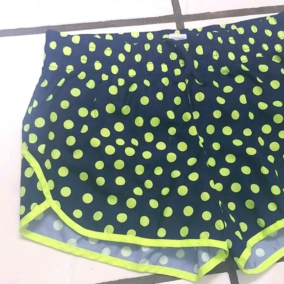 Danskin now running shorts - Picture 2 of 8